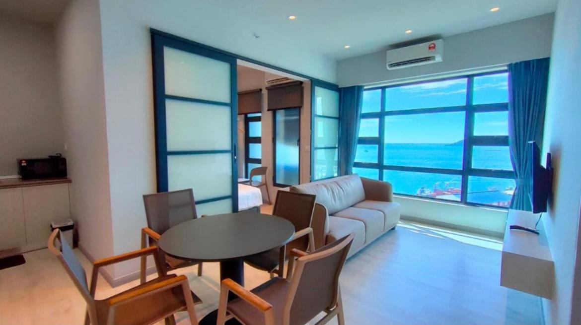 Jesselton Quay Seaview # Chariskey Suites Kota Kinabalu Bagian luar foto